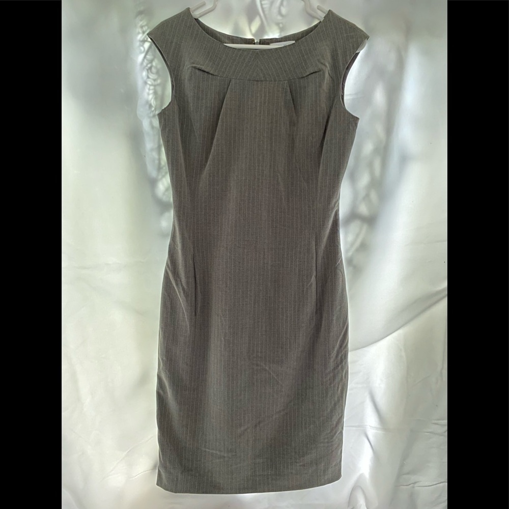 Beautiful Calvin Klein dress w/Pockets!